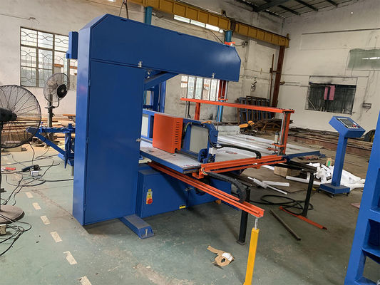 Automatische zaagmachine voor groene schoonmaakplaatspons voor de massaproductie
