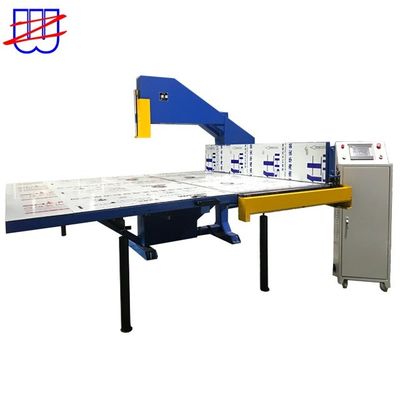 Automatische zaagmachine voor groene schoonmaakplaatspons voor de massaproductie