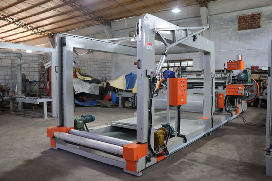 Automatische EPE EVA XPE CR EPDM polyethyleenschuim rubber snijmachine voor producten