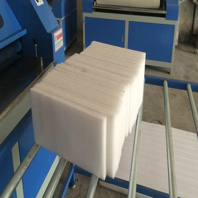 Eenvoudige schroef EPE-schuimplaat snijmachine voor een soepel productieproces